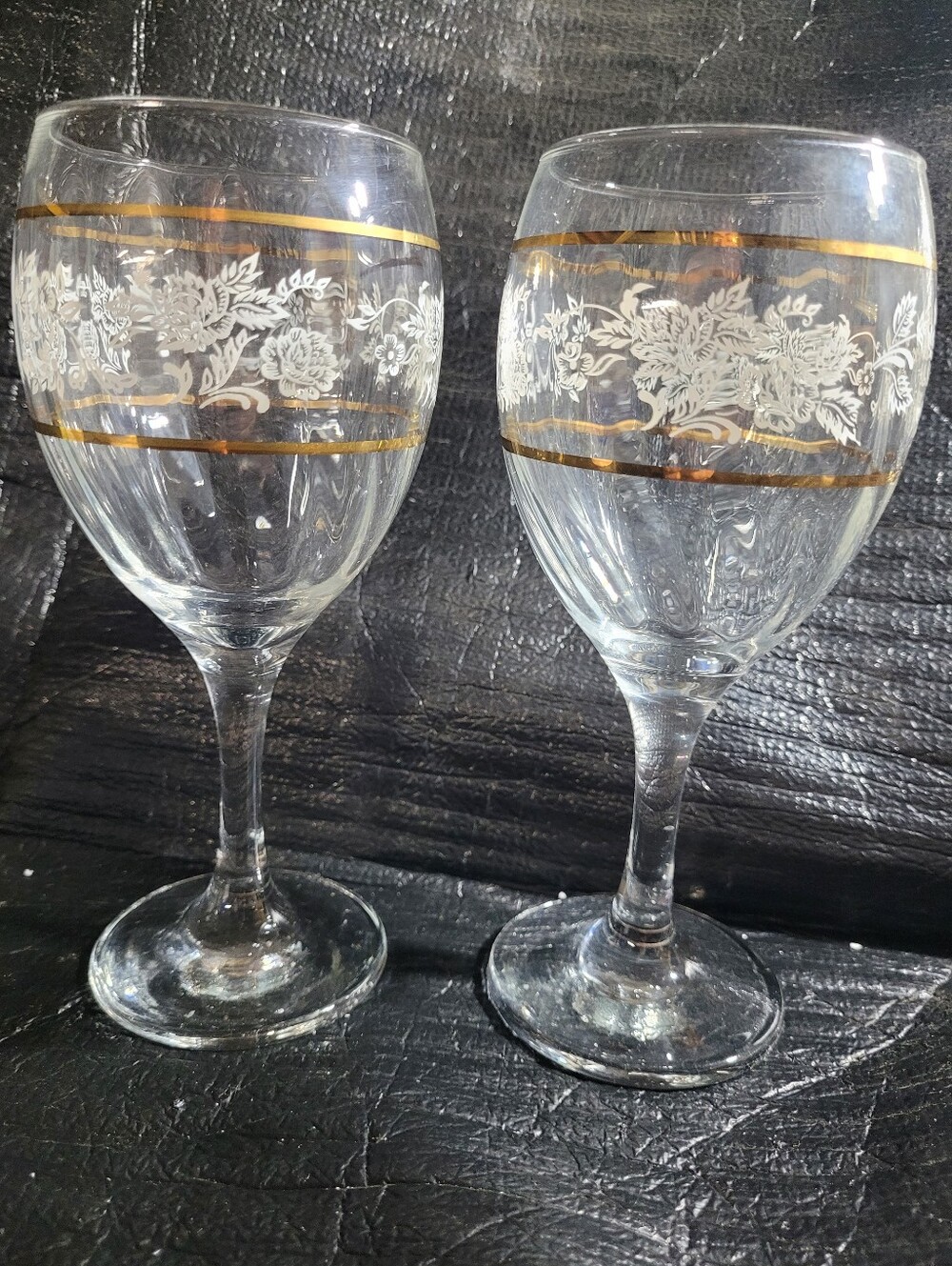 Gold-Trim Floral Etched Wine Glasses - Set of 2